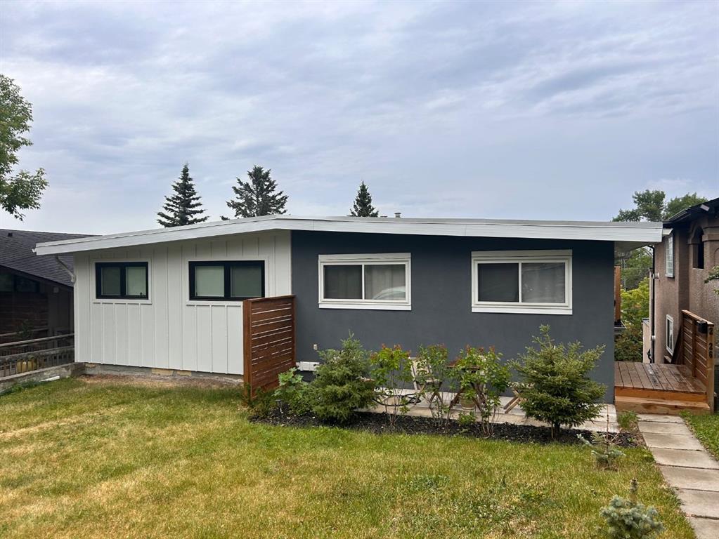 Picture of 2126 18A Street SW, Calgary Real Estate Listing