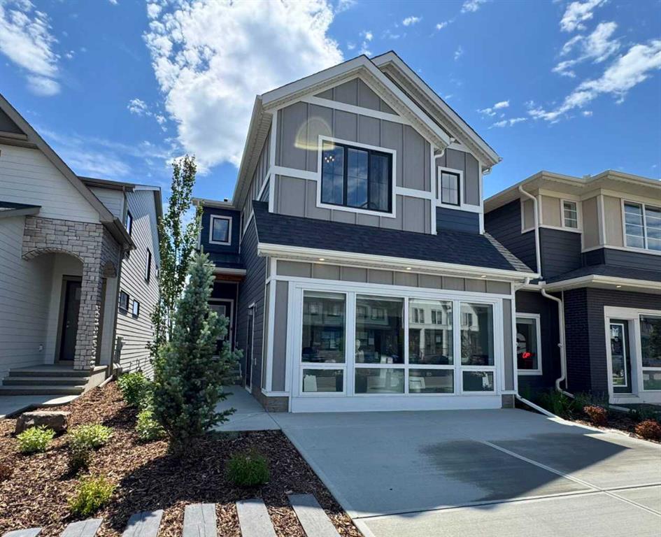 Picture of 719 Buffaloberry Manor SE, Calgary Real Estate Listing