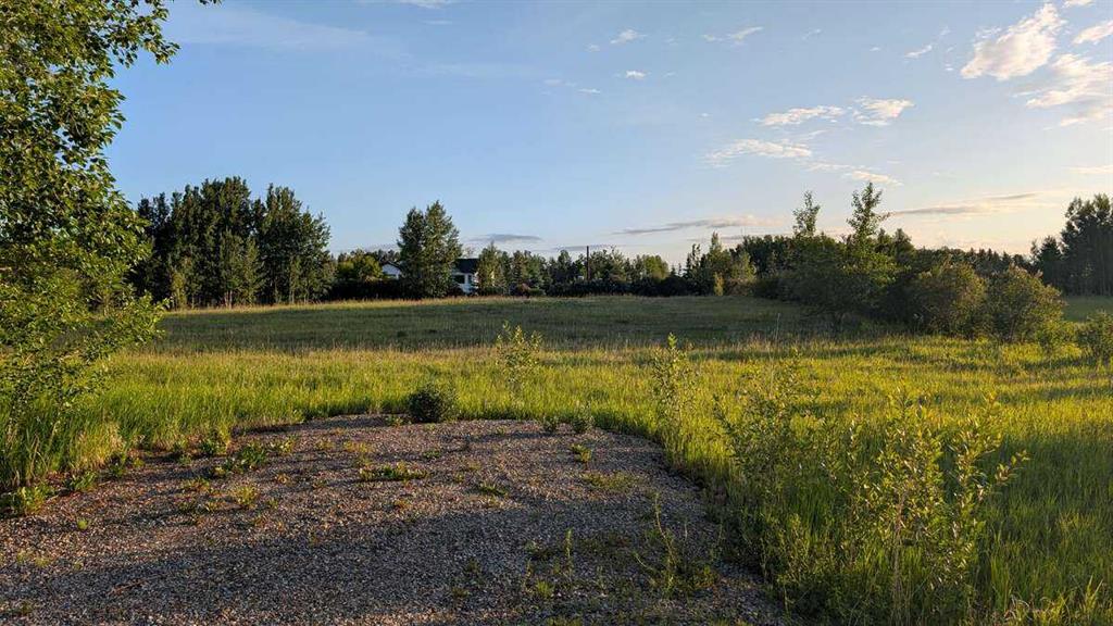 Picture of 19 Lariat Loop , Rural Rocky View County Real Estate Listing