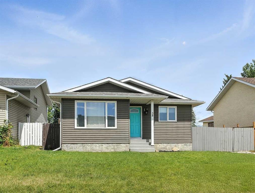 Picture of 38 Sandstone Avenue , Lacombe Real Estate Listing