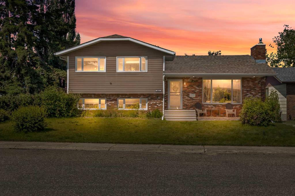 Picture of 3411 51A Avenue , Innisfail Real Estate Listing