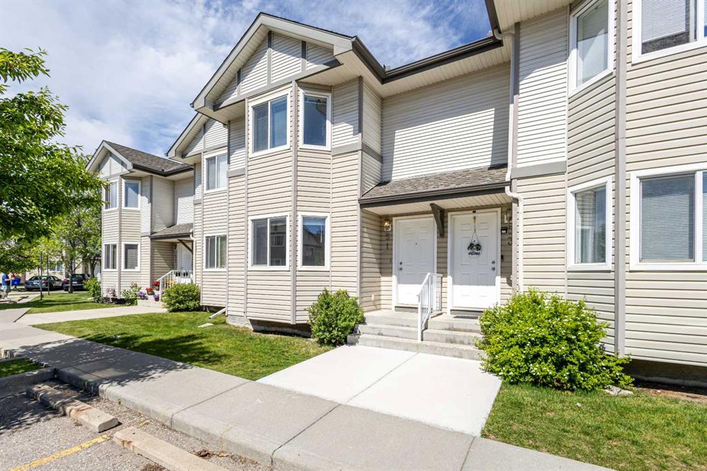 Picture of 51 Royal Birch Villas NW, Calgary Real Estate Listing