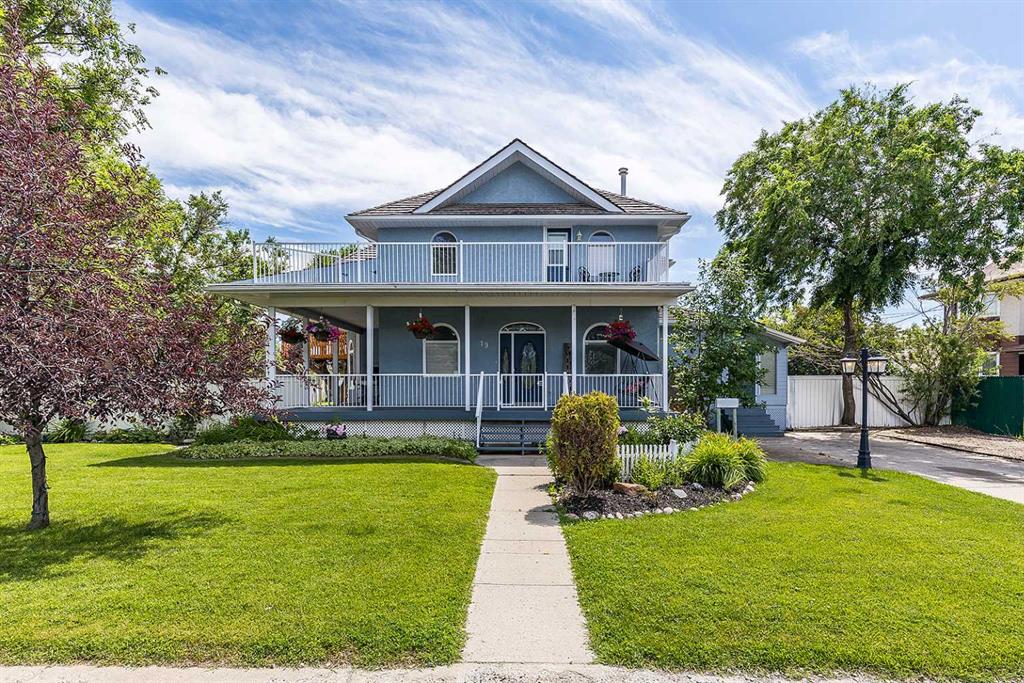 Picture of 19 8th Street NE, Medicine Hat Real Estate Listing