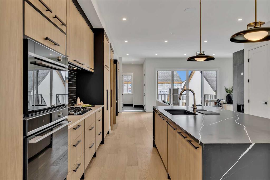Picture of 330 Normandy Drive SW, Calgary Real Estate Listing