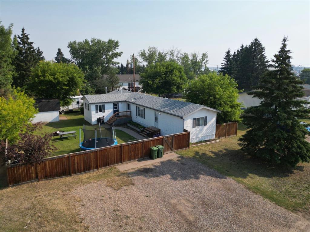 Picture of 10018 95 Ave  , La Crete Real Estate Listing