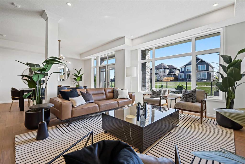 Picture of 101, 120 Marina Cove SE, Calgary Real Estate Listing