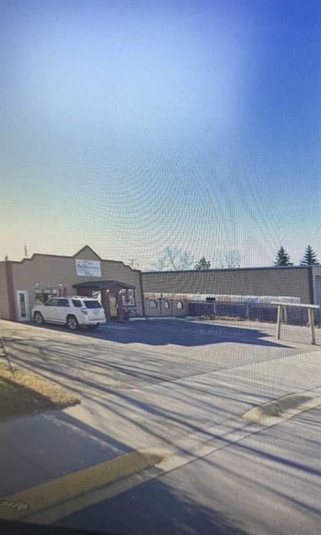 Picture of 837 E Centre Street , Carstairs Real Estate Listing