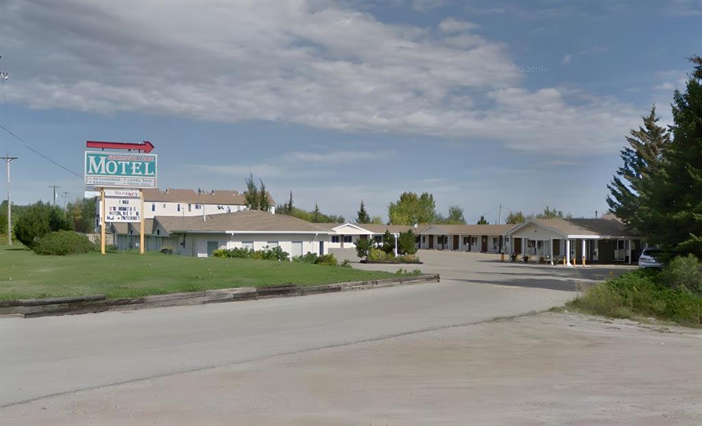 Picture of 4004 Highway 2  S, Athabasca Real Estate Listing