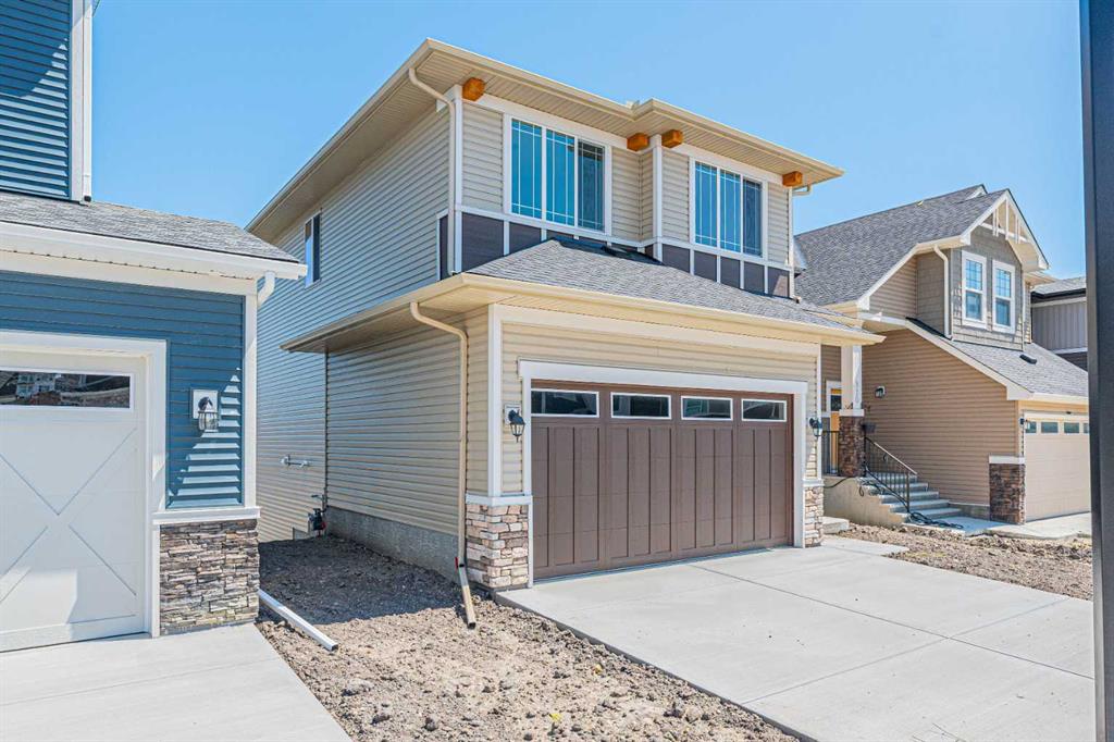 Picture of 914 Bayview Heights SW, Airdrie Real Estate Listing