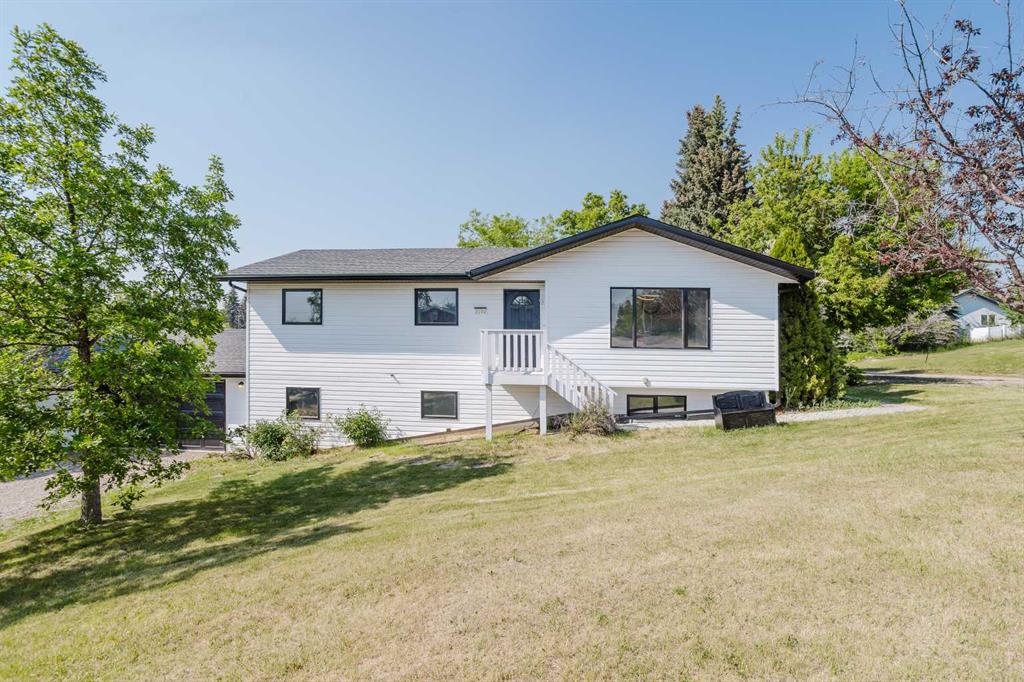 Picture of 2102 24 Avenue , Delburne Real Estate Listing
