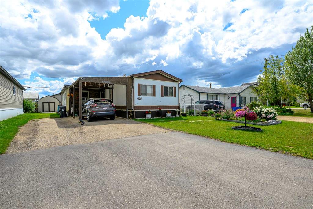 Picture of 9709 101 Avenue , Clairmont Real Estate Listing