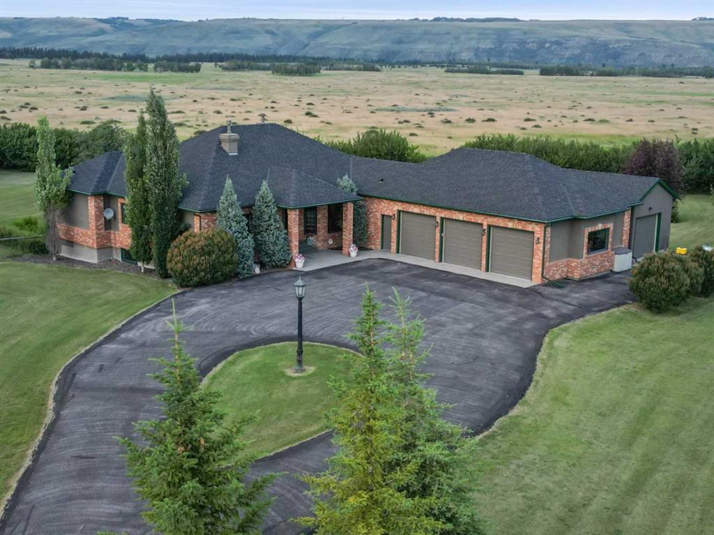 Picture of 220 Country Lane Drive , Rural Rocky View County Real Estate Listing