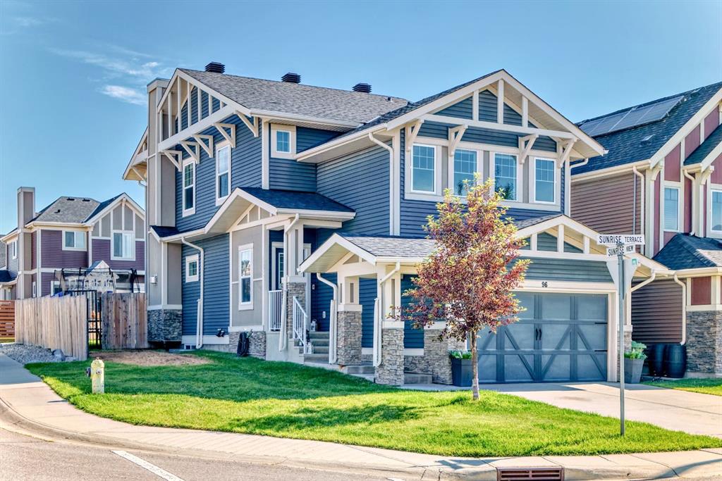 Picture of 96 Sunrise Terrace , Cochrane Real Estate Listing