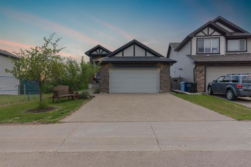 Picture of 121 Gravelstone Road , Fort McMurray Real Estate Listing