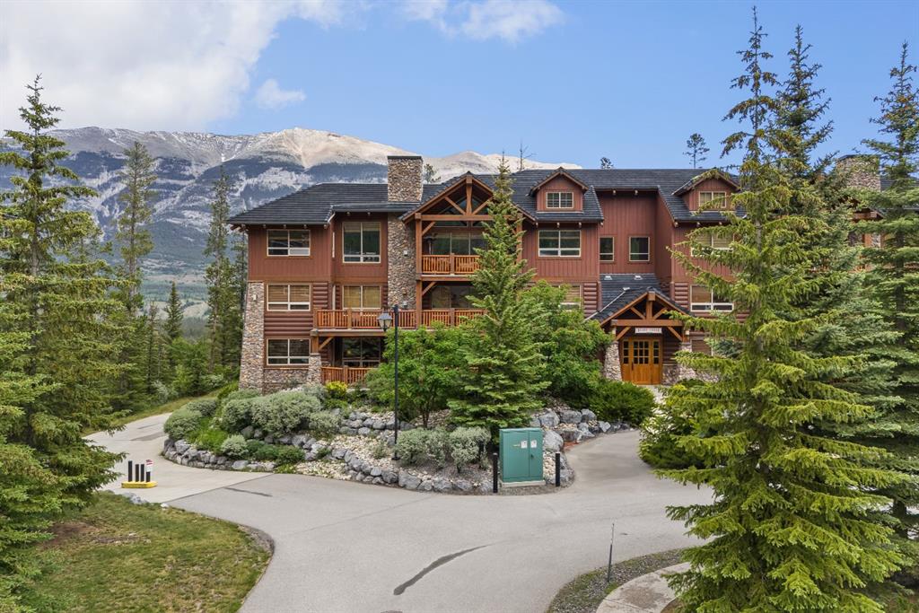 Picture of 210, 104 Armstrong Place , Canmore Real Estate Listing