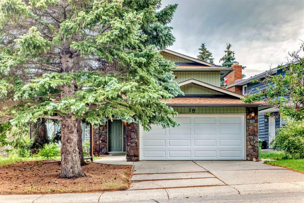 Picture of 19 Ranch Estates Road NW, Calgary Real Estate Listing