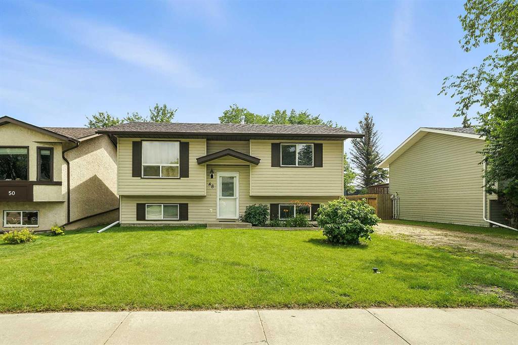 Picture of 48 Heritage Drive , Lacombe Real Estate Listing