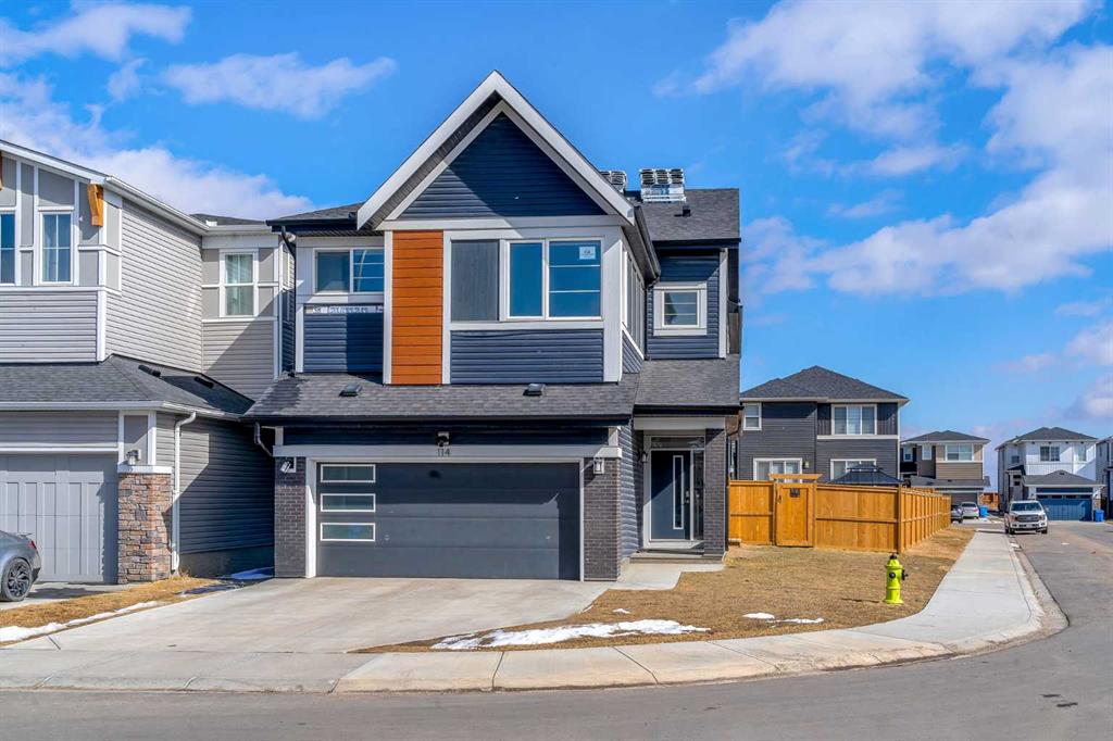 Picture of 114 CORNER MEADOWS Grove NE, Calgary Real Estate Listing