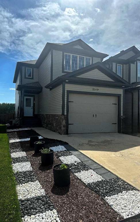 Picture of 2519 6 Avenue , Wainwright Real Estate Listing