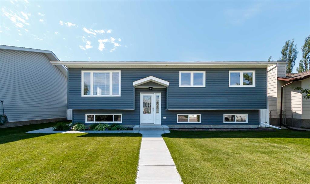 Picture of 5607 43 St Close , Olds Real Estate Listing
