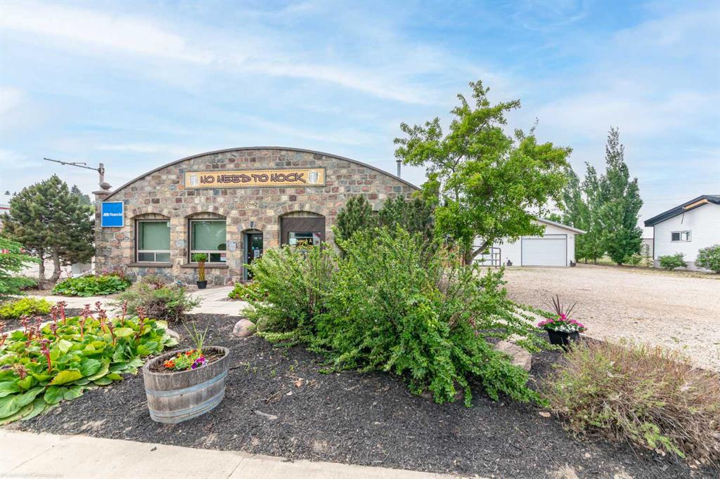 Picture of 27 Railway Avenue S, Marwayne Real Estate Listing