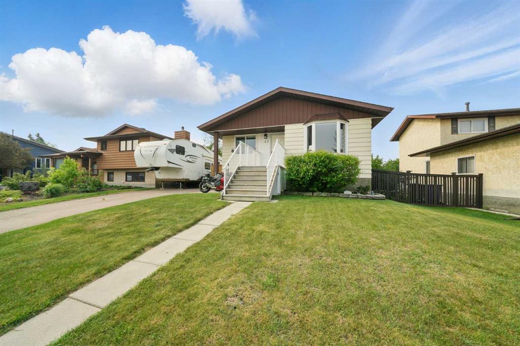 Picture of 37 Cunningham Crescent , Red Deer Real Estate Listing
