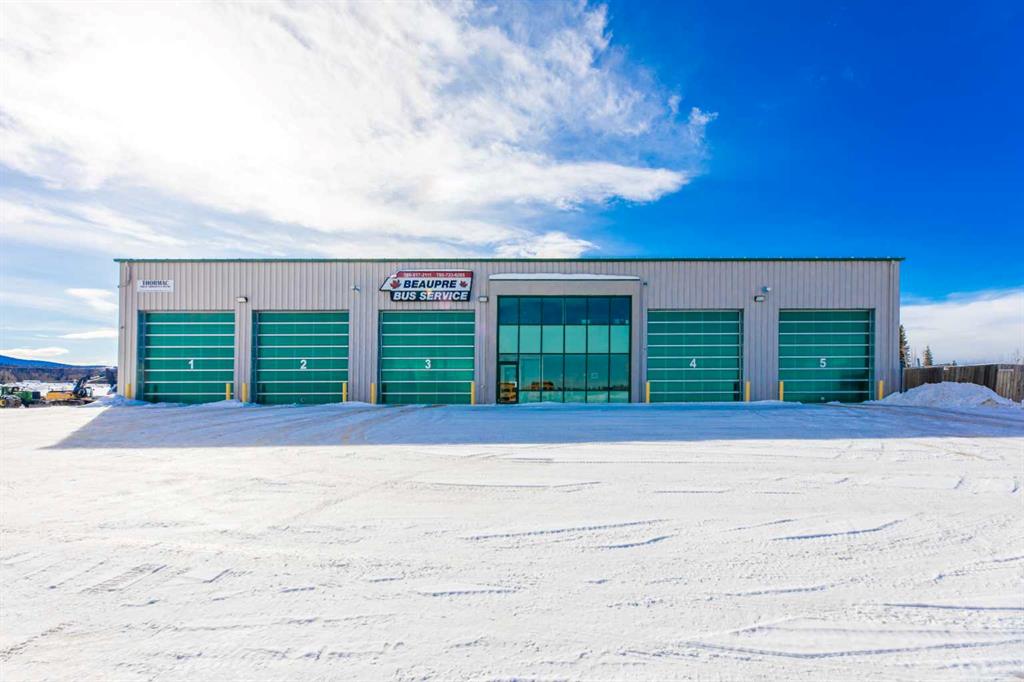 Picture of 156 Steele Crescent , Hinton Real Estate Listing