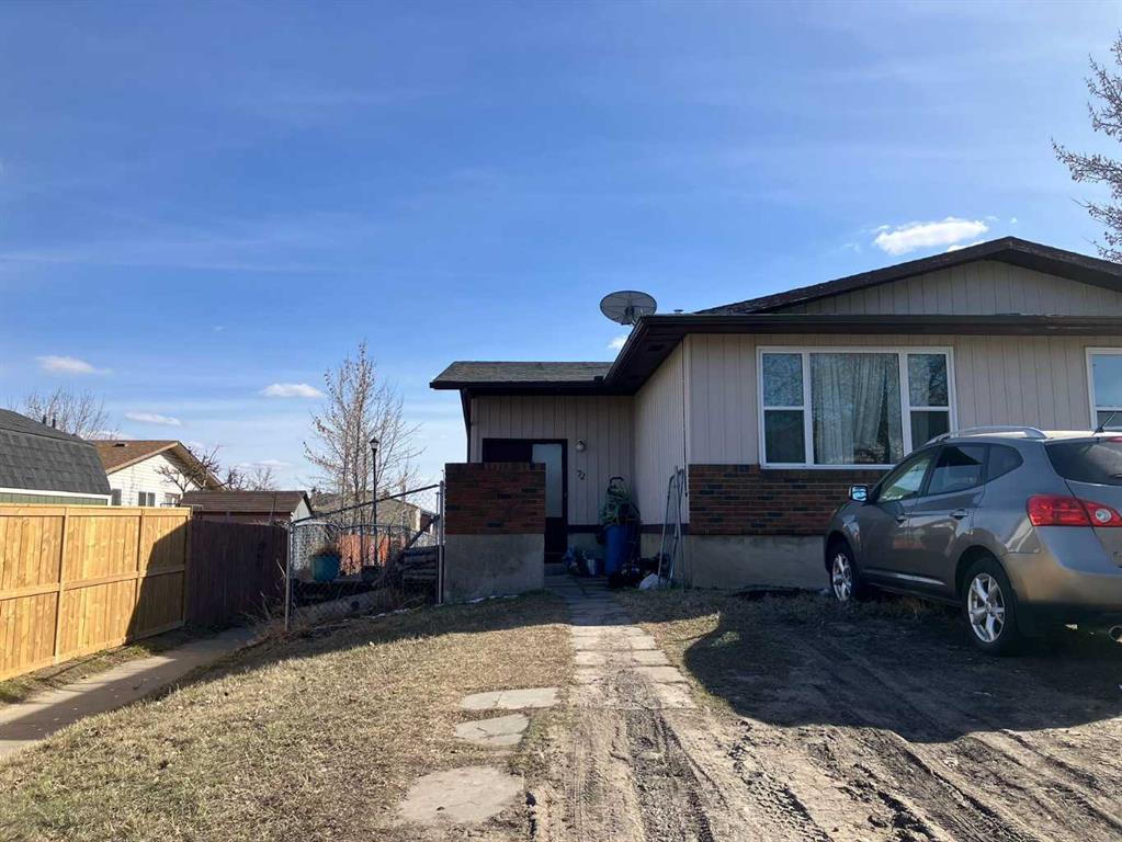 Picture of 72 Fonda Crescent SE, Calgary Real Estate Listing