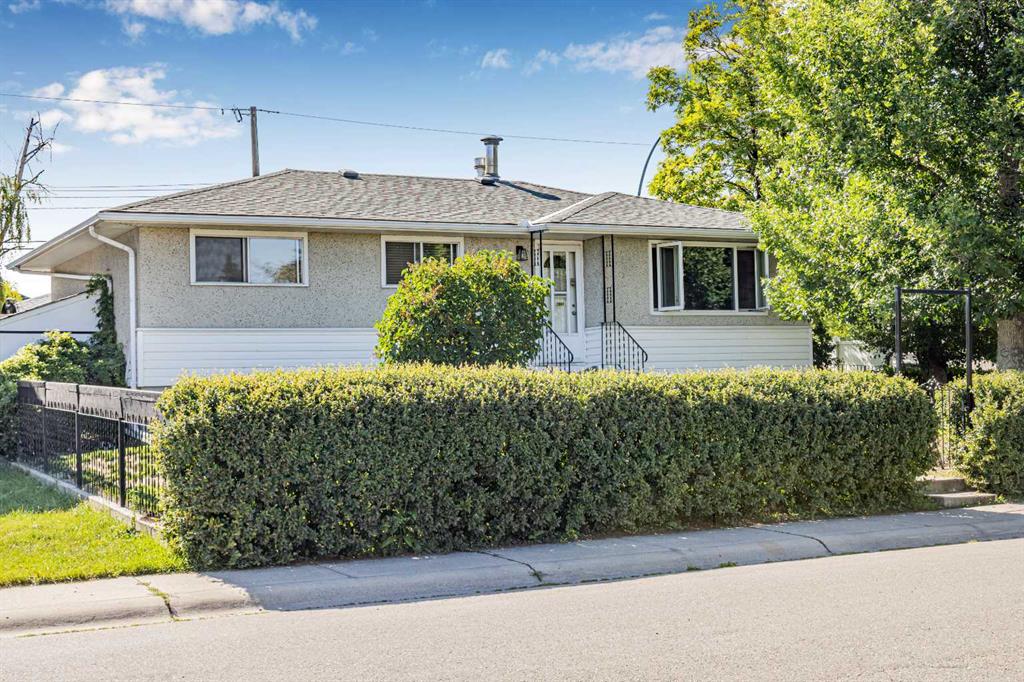 Picture of 1047 Riddell Place SE, Calgary Real Estate Listing
