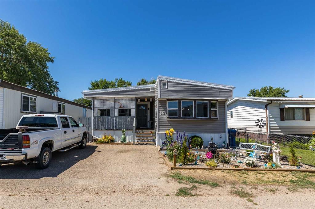 Picture of 60 Havilland Boulevard SW, Medicine Hat Real Estate Listing