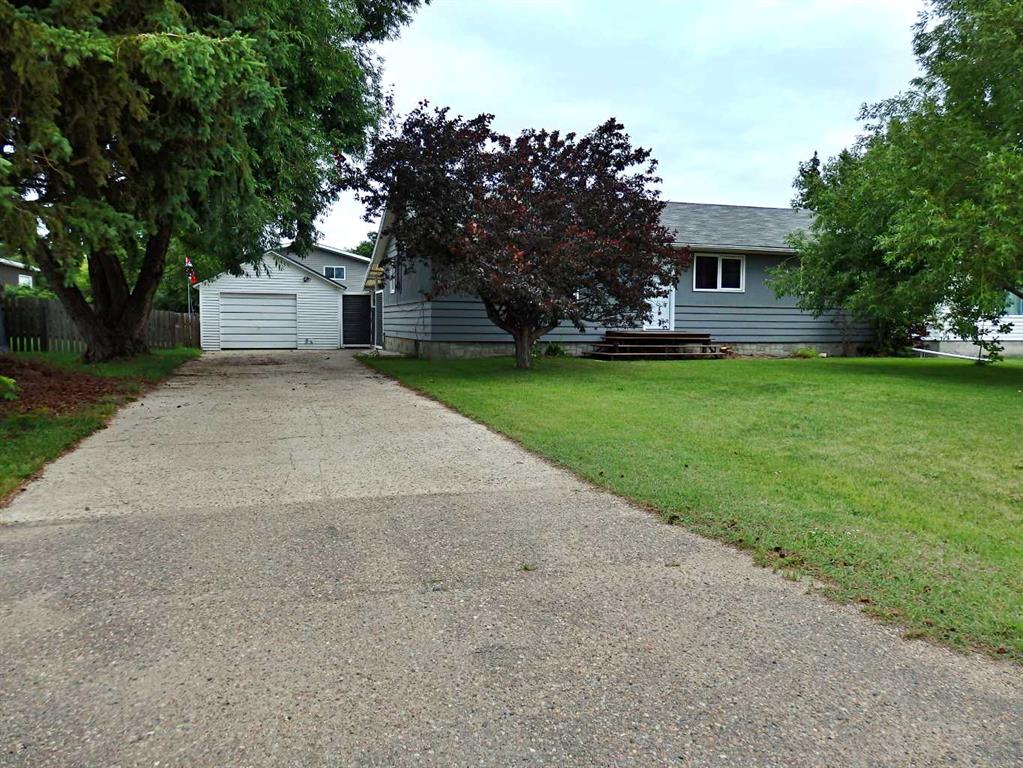 Picture of 5123 54 Street , Mannville Real Estate Listing