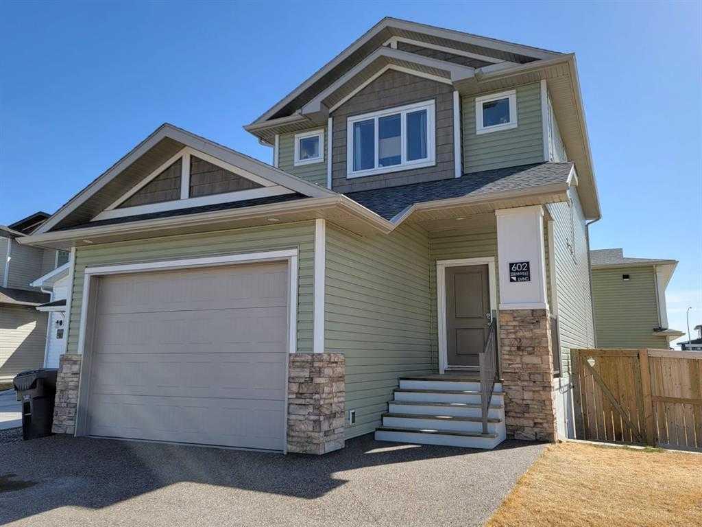 Picture of 602 Bluebell Bay W, Lethbridge Real Estate Listing