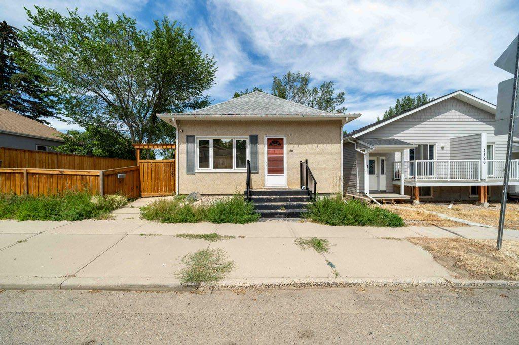 Picture of 1122 Bridge Street SE, Medicine Hat Real Estate Listing