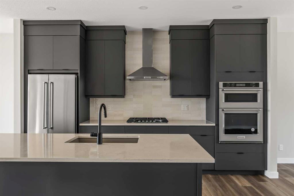 Picture of 415 Sovereign Common SW, Calgary Real Estate Listing