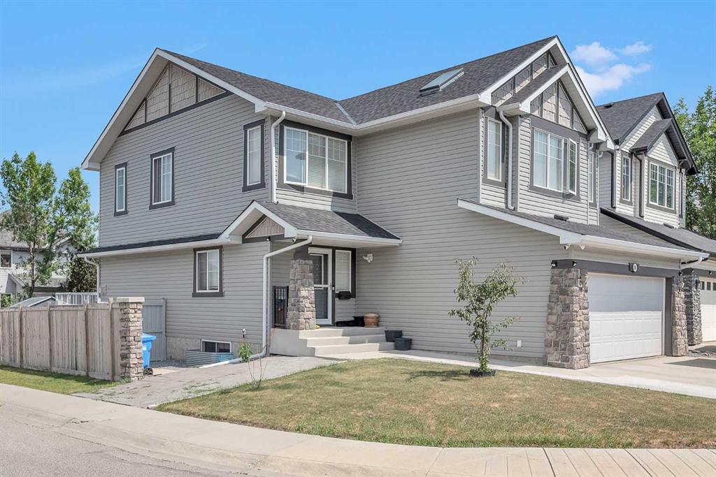 Picture of 188 Panamount Manor NW, Calgary Real Estate Listing