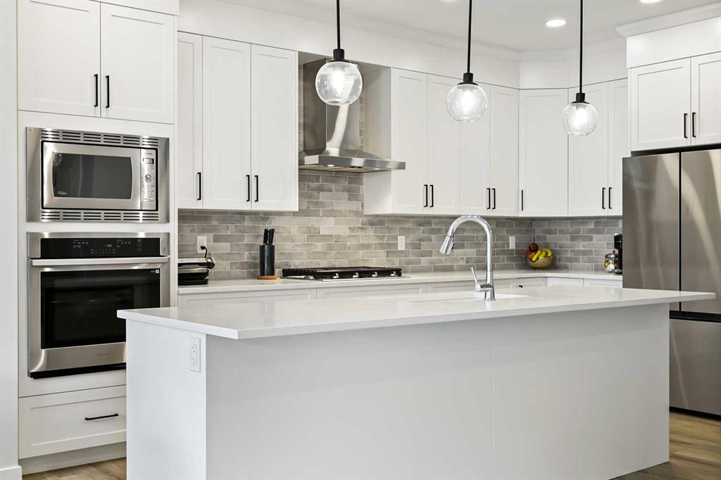 Picture of 130 Magnolia Court SE, Calgary Real Estate Listing