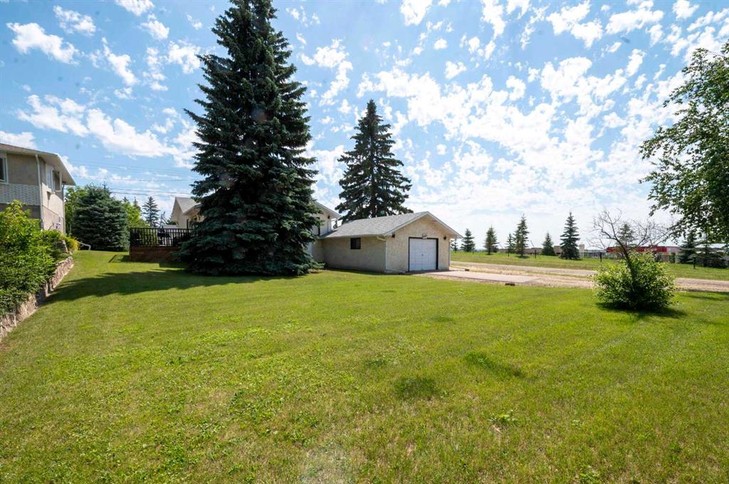Picture of 4505 Broadway Avenue , Blackfalds Real Estate Listing