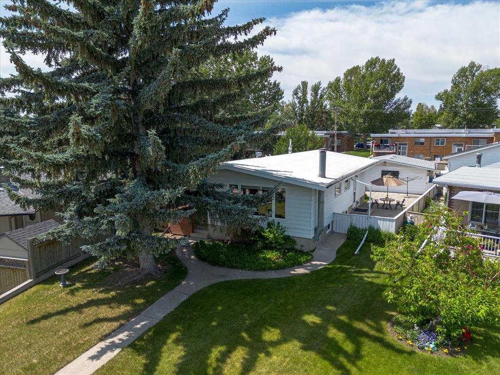 Picture of 4507 Namaka Crescent NW, Calgary Real Estate Listing