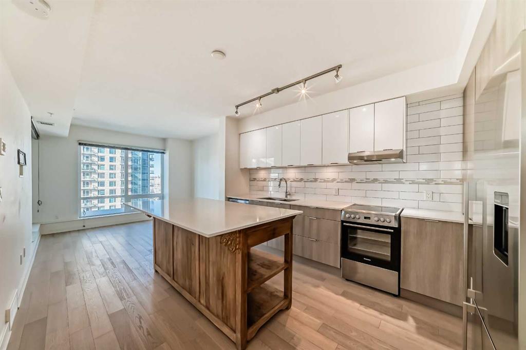 Picture of 1005, 930 6 Avenue SW, Calgary Real Estate Listing