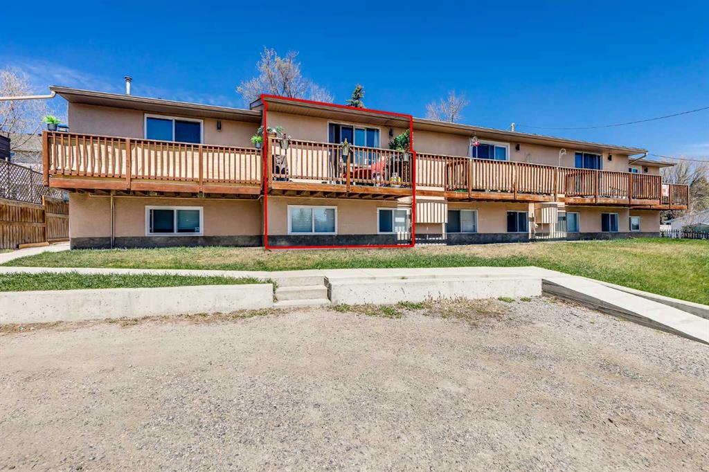 Picture of 7, 130 Mcrae Street , Okotoks Real Estate Listing
