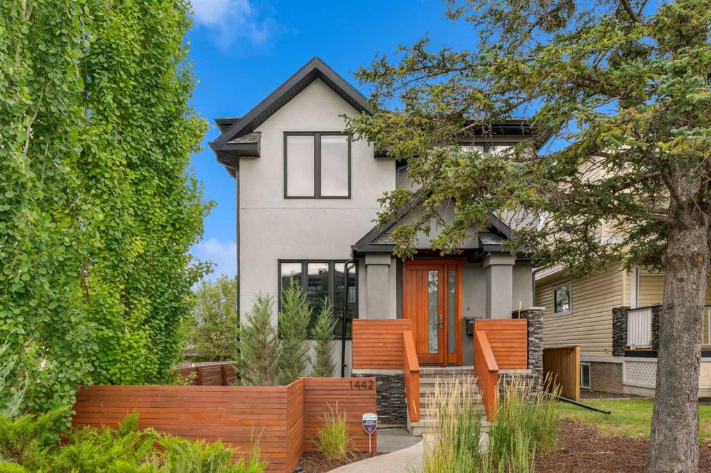 Picture of 1442 40 Street SW, Calgary Real Estate Listing