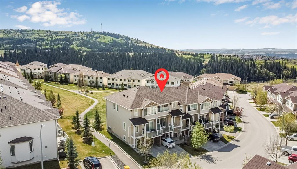 Picture of 274 Sunset Point , Cochrane Real Estate Listing