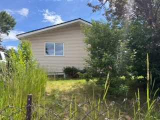 Picture of 48 Doverglen Crescent SE, Calgary Real Estate Listing