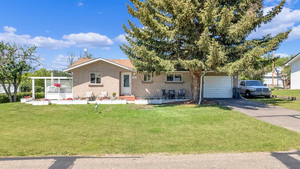 Picture of 4828 51 Street , Alix Real Estate Listing