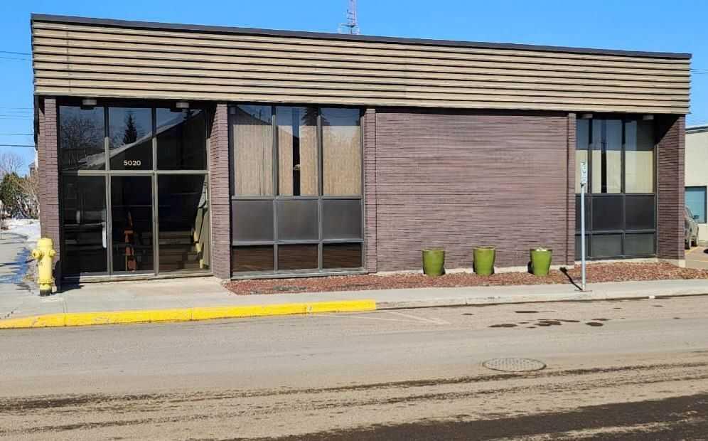Picture of 5020 48 Street , Lloydminster Real Estate Listing