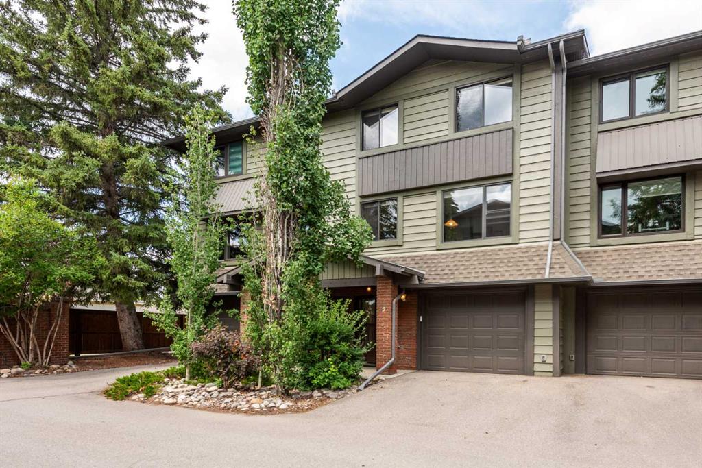 Picture of 2, 10030 Oakmoor Way SW, Calgary Real Estate Listing