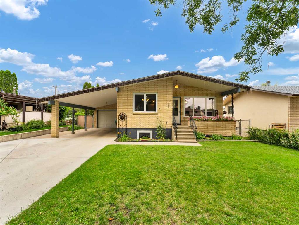 Picture of 1402 26 Street SE, Medicine Hat Real Estate Listing
