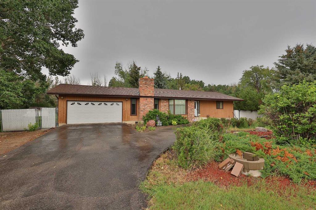 Picture of 7 Sunset Crescent , Rural Lethbridge County Real Estate Listing
