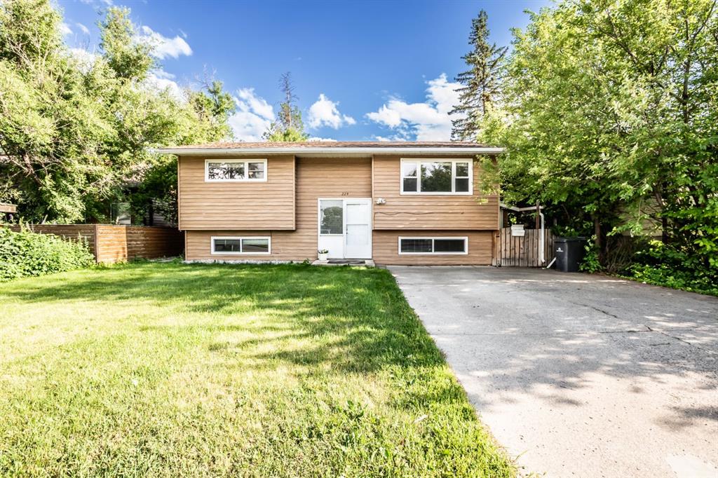 Picture of 229 3 Avenue SE, High River Real Estate Listing