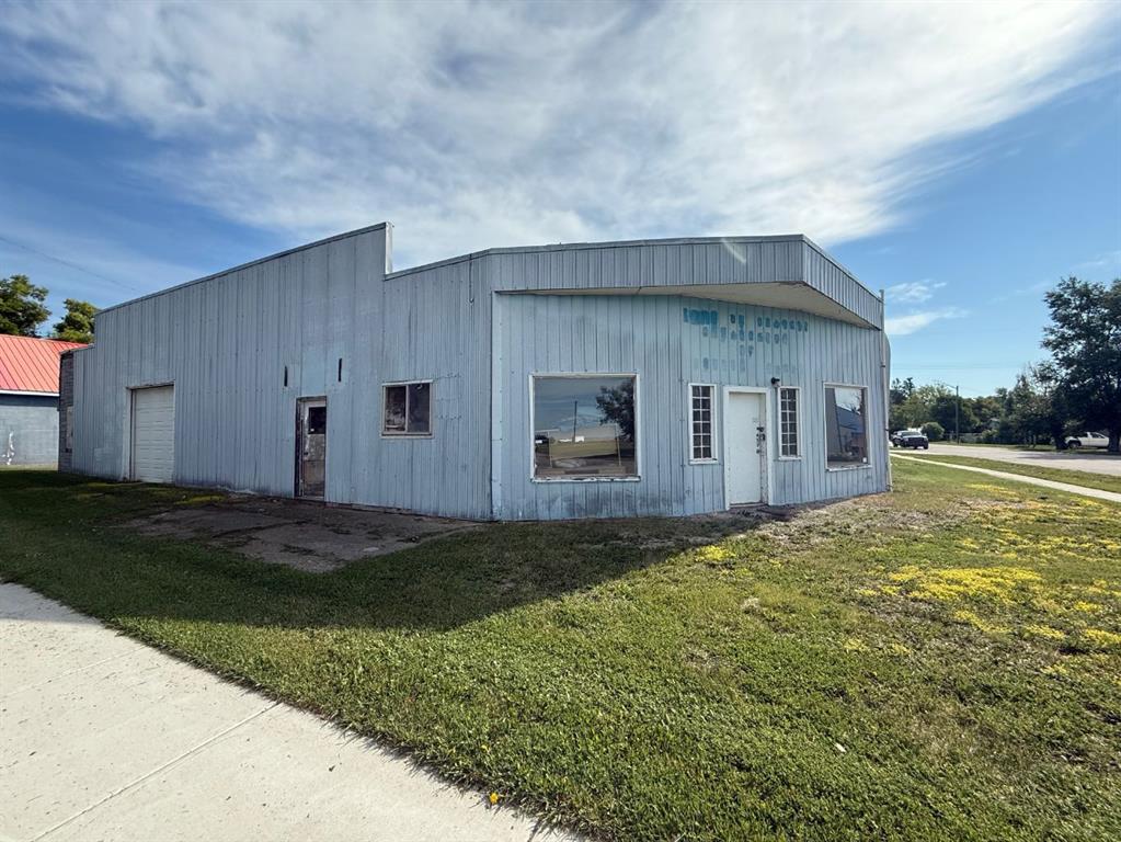 Picture of 4901 52 Street , Stavely Real Estate Listing